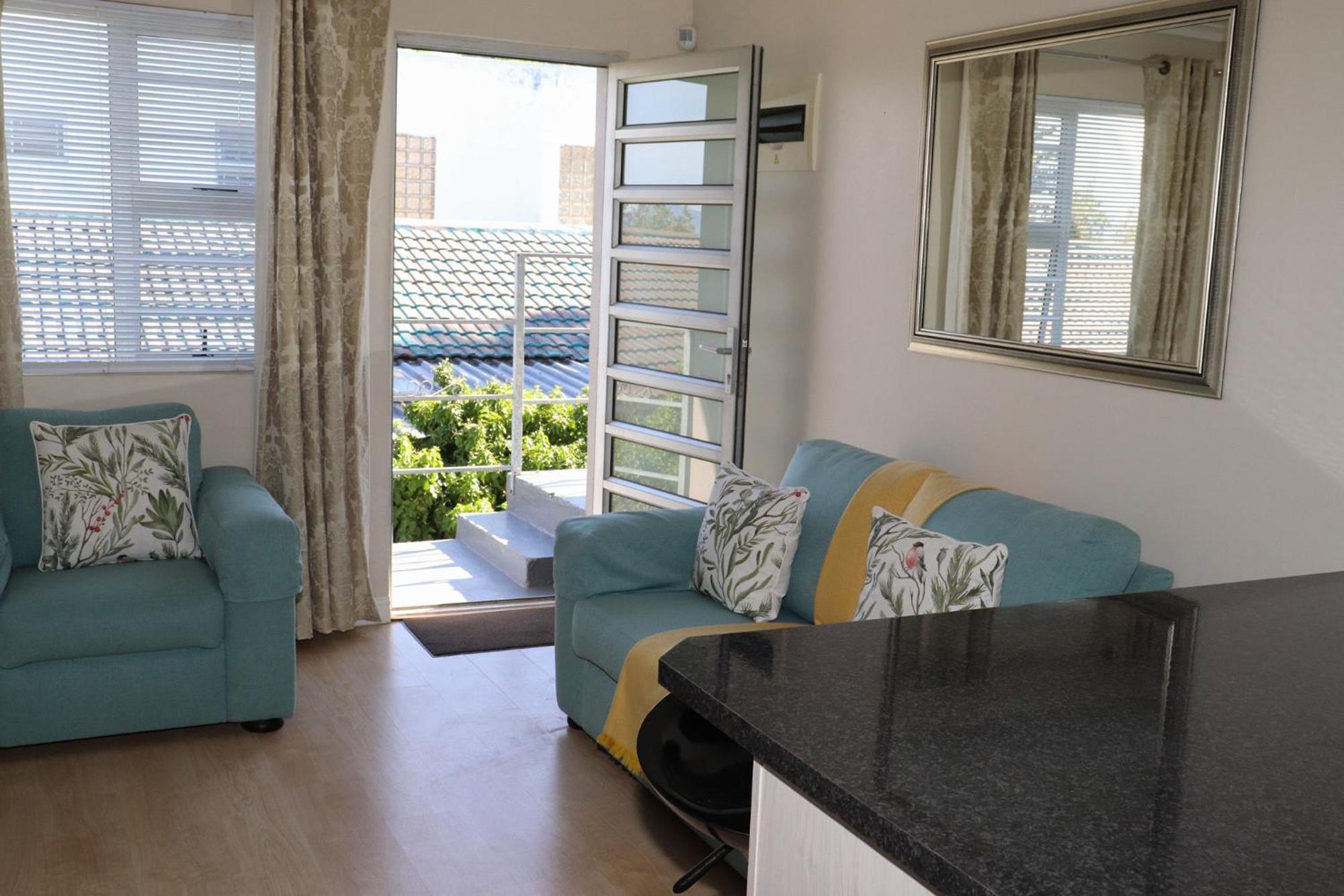 Tygerviews On Uys Hotel Tygerberg Hills Exterior photo