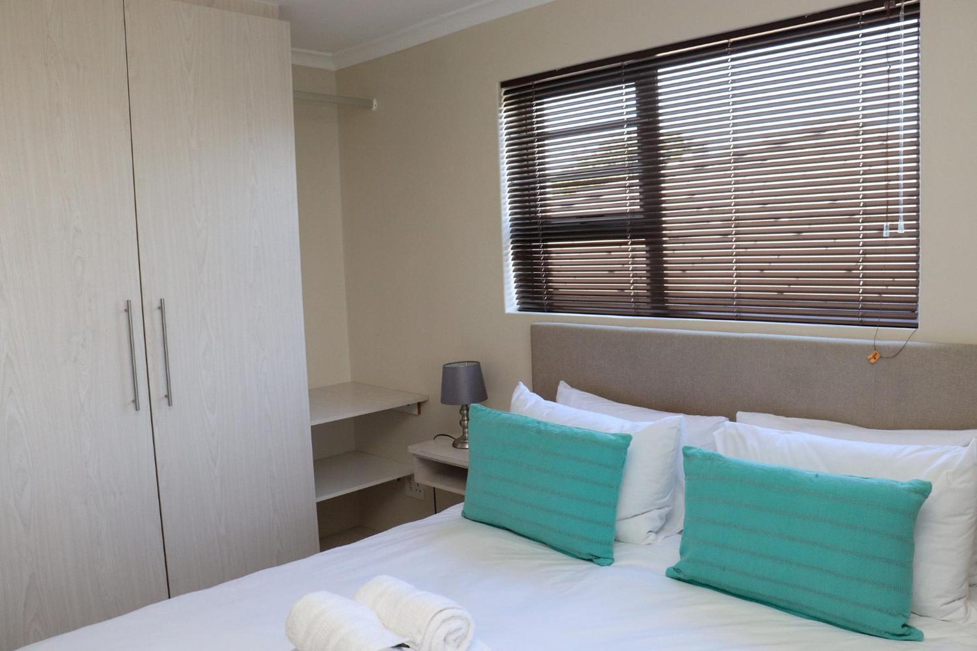 Tygerviews On Uys Hotel Tygerberg Hills Exterior photo